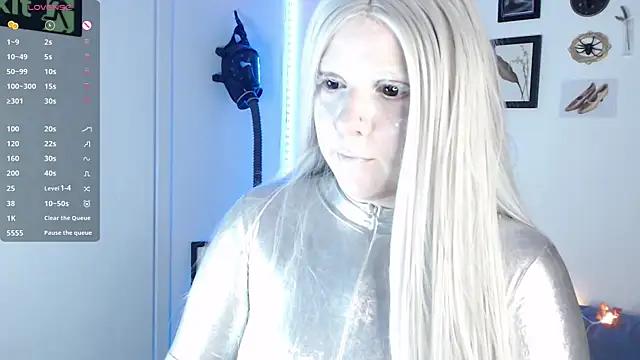 auroralatexprincess online show from October 2025 08:08:01 PM