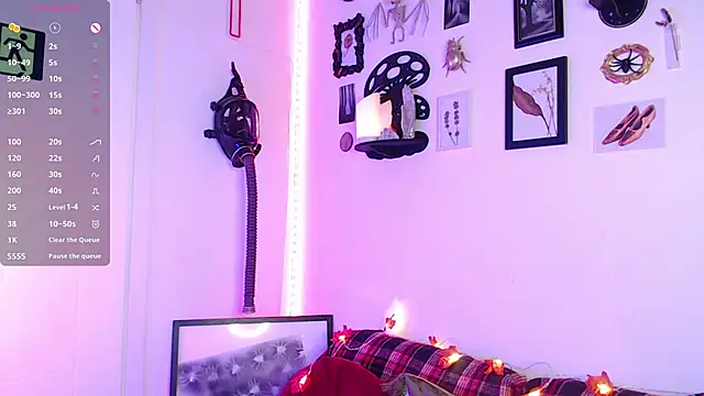 auroralatexprincess online show from November 2025 08:02:02 PM