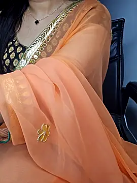 Snapshot of aliyaah_singh chatting on September 2025 05:42:01 PM aliyaah singh online show from September 2025 05:42:01 PM