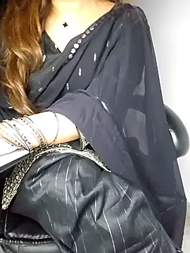 Snapshot of aliyaah_singh chatting on January 2025 09:09:02 PM aliyaah singh online show from January 2025 09:09:02 PM