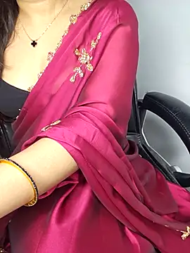 Snapshot of aliyaah_singh chatting on September 2025 05:28:01 PM aliyaah singh online show from September 2025 05:28:01 PM