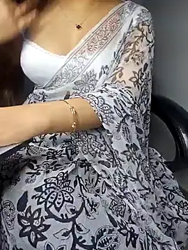 Snapshot of aliyaah_singh chatting on January 2025 12:09:01 AM aliyaah singh online show from January 2025 12:09:01 AM