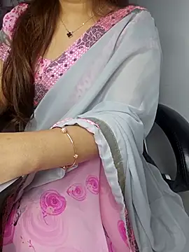 Snapshot of aliyaah_singh chatting on March 2025 08:40:02 PM aliyaah singh online show from March 2025 08:40:02 PM