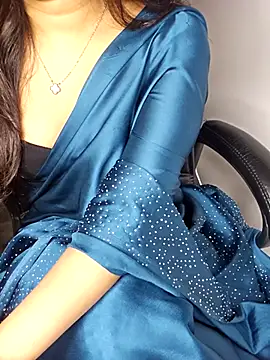 Snapshot of aliyaah_singh chatting on November 2025 05:24:02 PM aliyaah singh online show from November 2025 05:24:02 PM