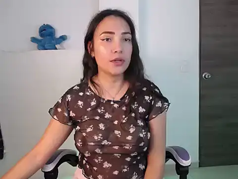 cutie and slutty online show from October 2025 04:02:02 AM