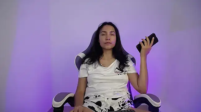 cutie and slutty online show from January 2025 04:10:02 AM