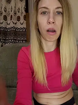 Snapshot of MissisMilk chatting on January 2025 03:34:02 PM MissisMilk online show from January 2025 03:34:02 PM