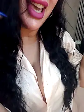 Queen sousou online show from October 2025 09:36:01 PM