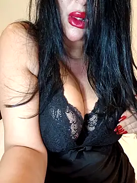 Queen sousou online show from March 2026 06:20:02 PM