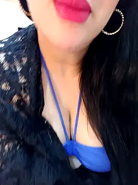 Queen sousou online show from November 2025 06:46:02 PM