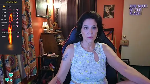 Snapshot of Good-Juju chatting on September 2025 12:38:02 AM Good-Juju online show from September 2025 12:38:02 AM