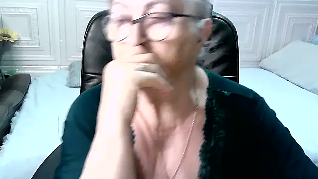 LolkaAlyss online show from March 2026 05:36:02 PM