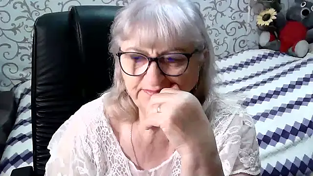 LolkaAlyss online show from March 2025 06:43:01 PM
