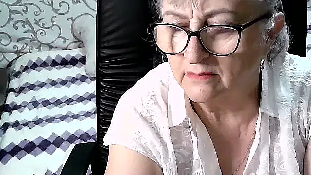 LolkaAlyss online show from March 2025 09:49:01 PM