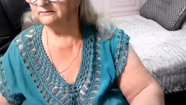LolkaAlyss online show from June 2026 07:46:01 PM