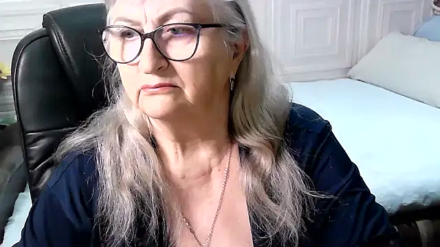 LolkaAlyss online show from March 2026 06:56:01 PM