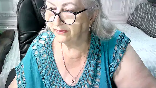 Snapshot of LolkaAlyss chatting on June 2026 07:52:01 AM LolkaAlyss online show from June 2026 07:52:01 AM