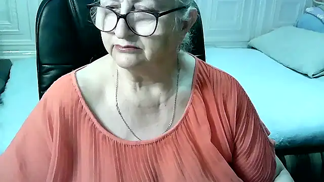 LolkaAlyss online show from March 2026 07:13:02 PM