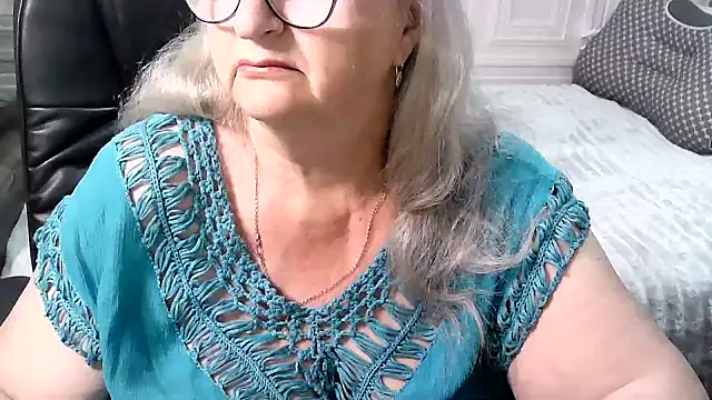 LolkaAlyss online show from May 2026 02:37:02 AM