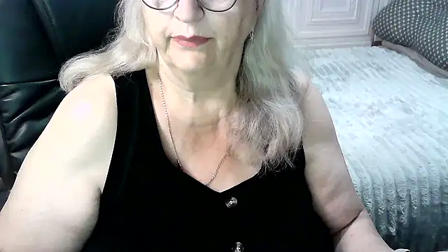Snapshot of LolkaAlyss chatting on June 2026 06:07:02 AM LolkaAlyss online show from June 2026 06:07:02 AM