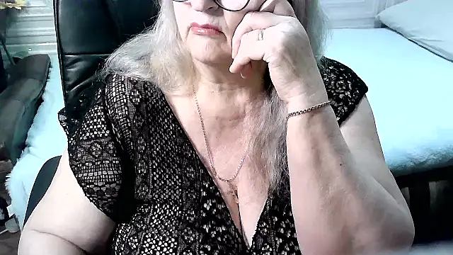 LolkaAlyss online show from March 2026 06:48:01 PM