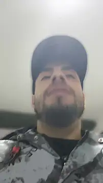 Snapshot of dereck_fiore chatting on May 2026 04:37:01 PM dereck fiore online show from May 2026 04:37:01 PM