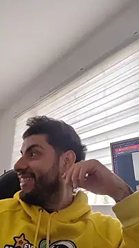 Snapshot of dereck_fiore chatting on September 2025 01:57:02 PM dereck fiore online show from September 2025 01:57:02 PM