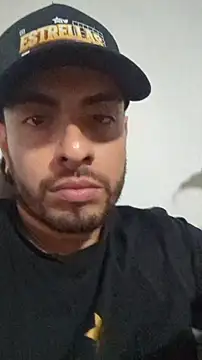 Snapshot of dereck_fiore chatting on November 2025 09:07:01 PM dereck fiore online show from November 2025 09:07:01 PM