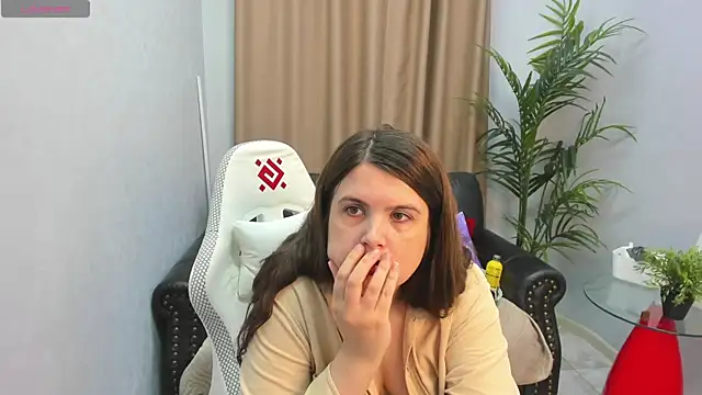 BattyMoll online show from July 2026 10:44:02 AM