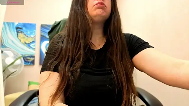 Snapshot of BattyMoll chatting on December 2025 08:52:01 PM BattyMoll online show from December 2025 08:52:01 PM