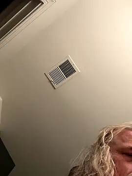 zeus337 online show from January 2026 01:45:02 AM