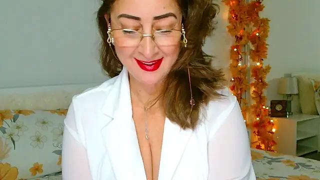 Tyana40 online show from November 2025 02:15:02 AM