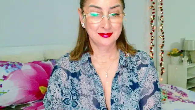 Tyana40 online show from May 2026 01:04:03 AM