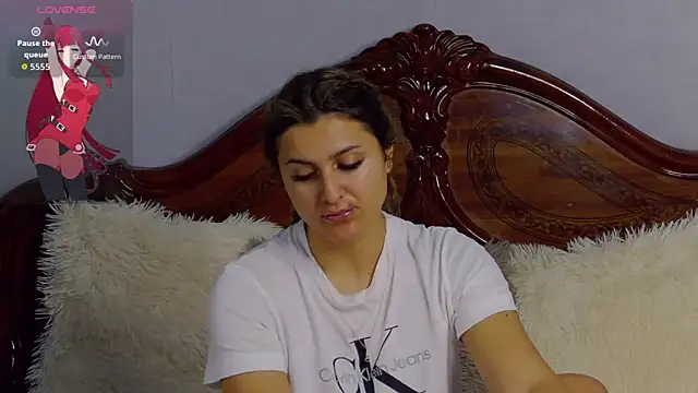 NicolePlay online show from February 2026 06:35:01 AM