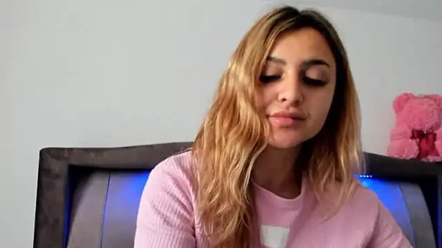 NicolePlay online show from March 2026 05:37:02 AM