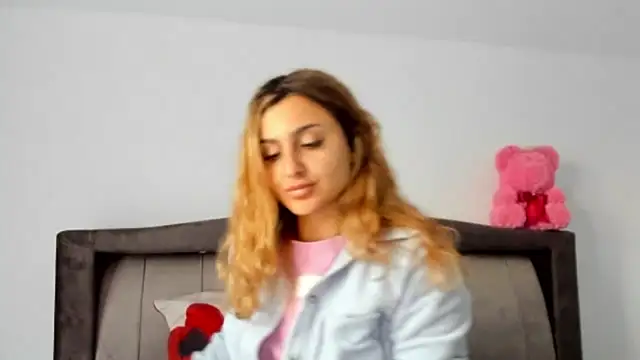 NicolePlay online show from March 2026 03:41:02 PM