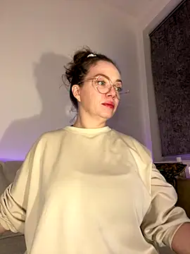 Snapshot of FemDom_RubyKnightXXO chatting on November 2025 07:02:02 PM FemDom RubyKnightXXO online show from November 2025 07:02:02 PM