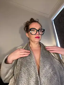 FemDom RubyKnightXXO online show from April 2026 05:09:01 PM