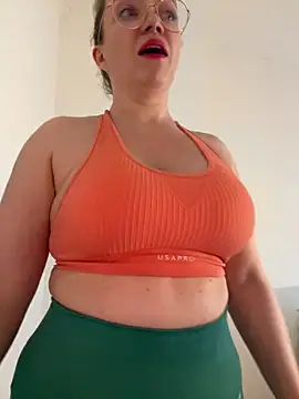 FemDom RubyKnightXXO online show from April 2026 03:57:02 PM