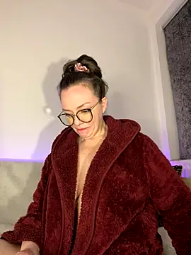 Snapshot of FemDom_RubyKnightXXO chatting on November 2025 06:12:01 PM FemDom RubyKnightXXO online show from November 2025 06:12:01 PM