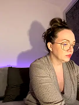 Snapshot of FemDom_RubyKnightXXO chatting on November 2025 08:02:02 PM FemDom RubyKnightXXO online show from November 2025 08:02:02 PM