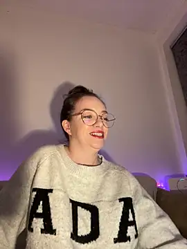 Snapshot of FemDom_RubyKnightXXO chatting on November 2025 05:18:02 PM FemDom RubyKnightXXO online show from November 2025 05:18:02 PM