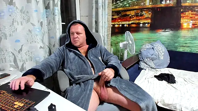 Snapshot of xxrokixxx chatting on January 2025 03:55:01 PM xxrokixxx online show from January 2025 03:55:01 PM