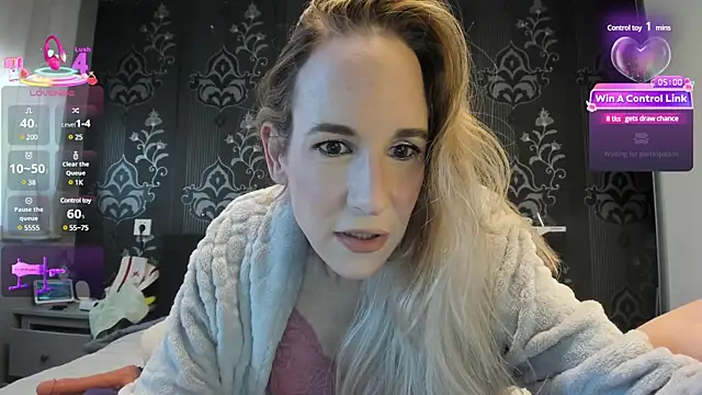 NaomiAndFriends online show from March 2025 09:35:02 AM