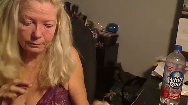 XTRAHORNYONE online show from January 2025 12:47:02 PM