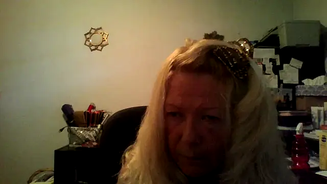 XTRAHORNYONE online show from October 2025 04:08:02 PM