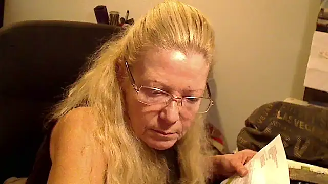 XTRAHORNYONE online show from February 2025 02:47:02 AM