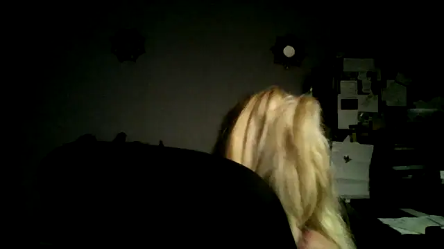 XTRAHORNYONE online show from October 2025 02:02:01 AM