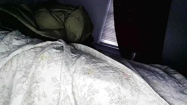 RinsingWood84 online show from February 2025 12:46:02 PM