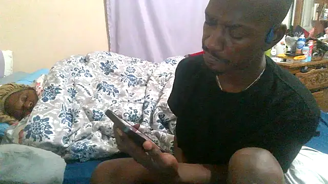 Snapshot of RinsingWood84 chatting on April 2026 09:35:02 AM RinsingWood84 online show from April 2026 09:35:02 AM